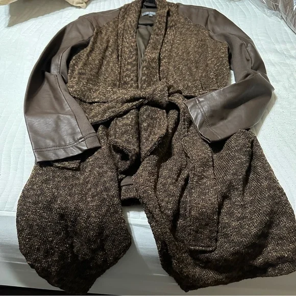 Lisa Rinna Brown Tweed Faux Leather Sleeve Wrap Jacket Size Medium - Picture 3 of 6